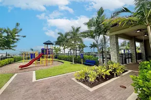 561 NE 208th Terrace, Miami, FL 33179 - Photo 17