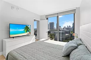 121 NE 34th St, Miami, FL 33137 - Photo 5