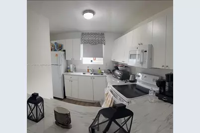 142 SW 3rd Ct, Florida City, FL 33034 - Photo 3