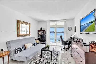 1000 NE 191st St #21, Miami, FL 33179 - Photo 7