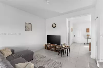 12150 NW 23rd Ct, Miami, FL 33167 - Photo 11