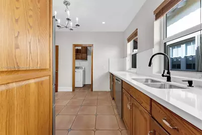 1514 Capri St, Coral Gables, FL 33134 - Photo 11