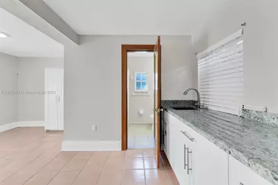 1514 Capri St, Coral Gables, FL 33134 - Photo 27