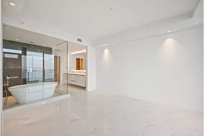 700 NE 24th St #5606, Miami, FL 33137 - Photo 9