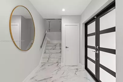 19035 E Saint Andrews Dr, Hialeah, FL 33015 - Photo 13