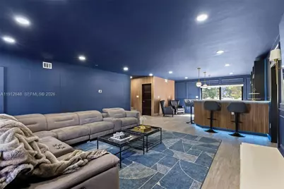 19035 E Saint Andrews Dr, Hialeah, FL 33015 - Photo 27