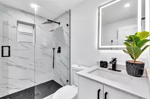 923 NW 110th St, Miami, FL 33168 - Photo 17