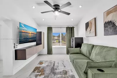 797 NW 35th St, Miami, FL 33127 - Photo 35