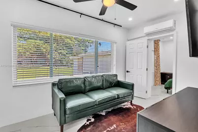 797 NW 35th St, Miami, FL 33127 - Photo 19