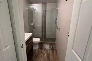 7340 NW 114th Ave, Doral, FL 33178 - Photo 21