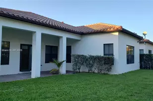 8280 NW 28th St, Cooper City, FL 33024 - Photo 9