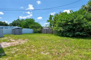 3331 NW 8th Pl, Lauderhill, FL 33311 - Photo 23