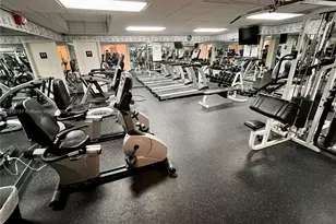 2899 Collins Ave, Miami Beach, FL 33140 - Photo 31