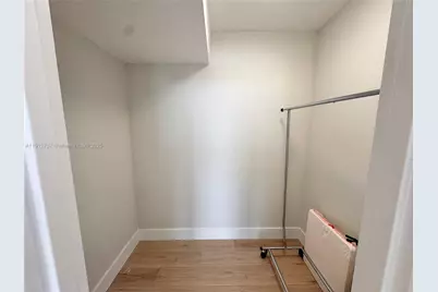 2899 Collins Ave #1212, Miami Beach, FL 33140 - Photo 15