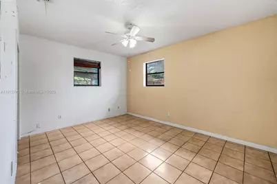 136 Cayman Dr, Palm Springs, FL 33461 - Photo 11