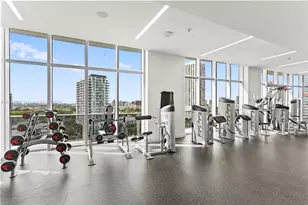 488 NE 18th St, Miami, FL 33132 - Photo 37