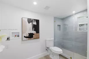 560 NE 110th Terrace, Miami, FL 33161 - Photo 27