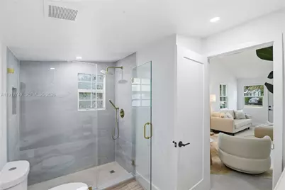 560 NE 110th Ter, Miami, FL 33161 - Photo 25