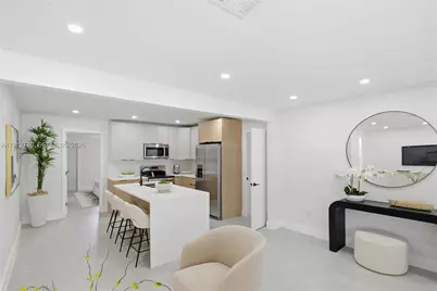 560 NE 110th Ter, Miami, FL 33161 - Photo 11