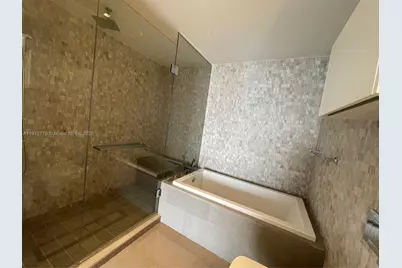 68 SE 6th St #3806, Miami, FL 33131 - Photo 19