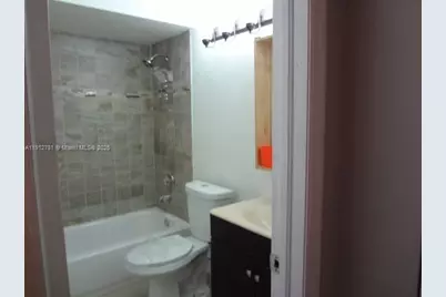 452 NE 210th Circle Ter #2037, Miami, FL 33179 - Photo 17