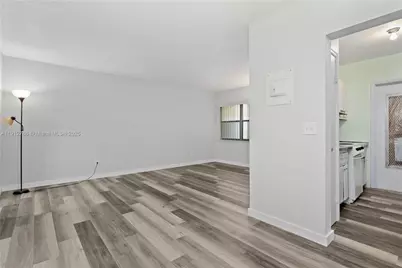 1420 Atlantic Shores Blvd #340, Hallandale Beach, FL 33009 - Photo 5