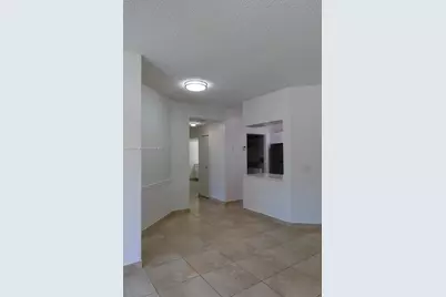 18340 NW 68th Ave #A, Hialeah, FL 33015 - Photo 5
