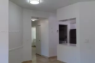 18340 NW 68th Ave, Hialeah, FL 33015 - Photo 5