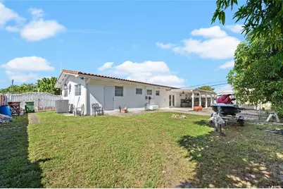 5355 W 5th Ln, Hialeah, FL 33012 - Photo 29
