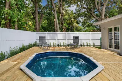 270 NW 53rd St, Miami, FL 33127 - Photo 3