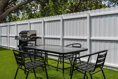 270 NW 53rd St, Miami, FL 33127 - Photo 5