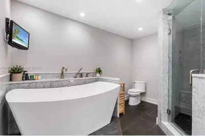 808 Brickell Key Dr #2504, Miami, FL 33131 - Photo 17