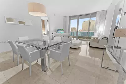 200 Biscayne Boulevard Way #4510, Miami, FL 33131 - Photo 3