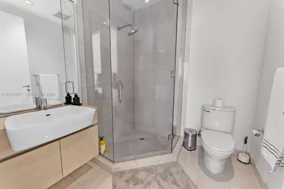 200 Biscayne Boulevard Way #4510, Miami, FL 33131 - Photo 27