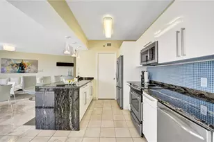 20281 E Country Club Dr, Aventura, FL 33180 - Photo 45