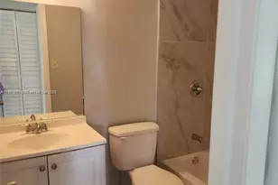 6061 Shaker Wood Cir, Tamarac, FL 33319 - Photo 7