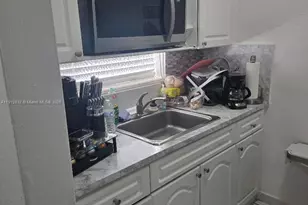 340 W 19th St, Hialeah, FL 33010 - Photo 7