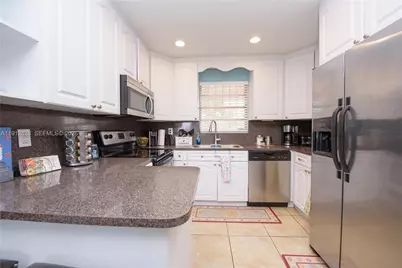 25631 SW 130th Ave, Homestead, FL 33032 - Photo 9