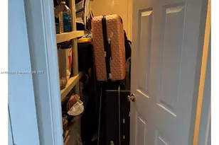 1717 N Bayshore Dr, Miami, FL 33132 - Photo 29