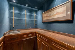 5500 Collins Ave, Miami Beach, FL 33140 - Photo 25