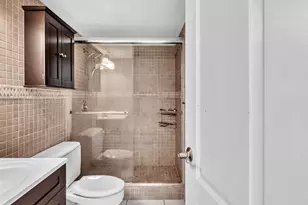 2030 S Ocean Dr, Hallandale Beach, FL 33009 - Photo 31