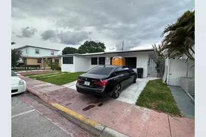 911 79th Ter #B, Miami Beach, FL 33141 - Photo 9