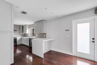 1230 SW 86th Ct #1, Miami, FL 33144 - Photo 13