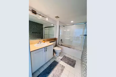 1155 Brickell Bay Dr #3405, Miami, FL 33131 - Photo 13
