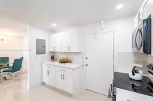 2780 NE 183rd St, Aventura, FL 33160 - Photo 11