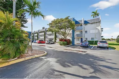 7817 Golf Cir Dr #305, Margate, FL 33063 - Photo 29