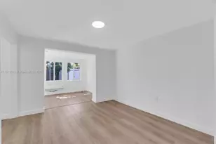 342 W 37th St, Hialeah, FL 33012 - Photo 15