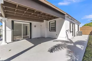 342 W 37th St, Hialeah, FL 33012 - Photo 11