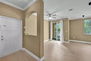 100 Jacaranda Country Club Dr, Plantation, FL 33324 - Photo 7