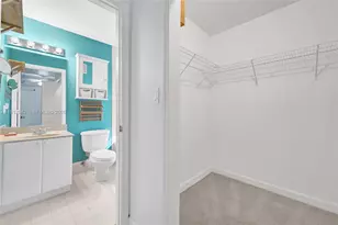 100 Jacaranda Country Club Dr, Plantation, FL 33324 - Photo 25